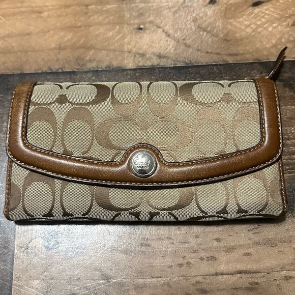 Coach Signature CC Canvas Tri-Fold Wallet - Picture 1 of 10
